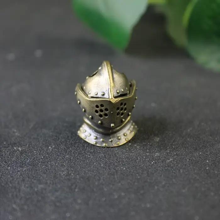 Casque de guerrier en laiton, armure médiéval ouvrable, pendentifs de lanière tissés, masque de chev