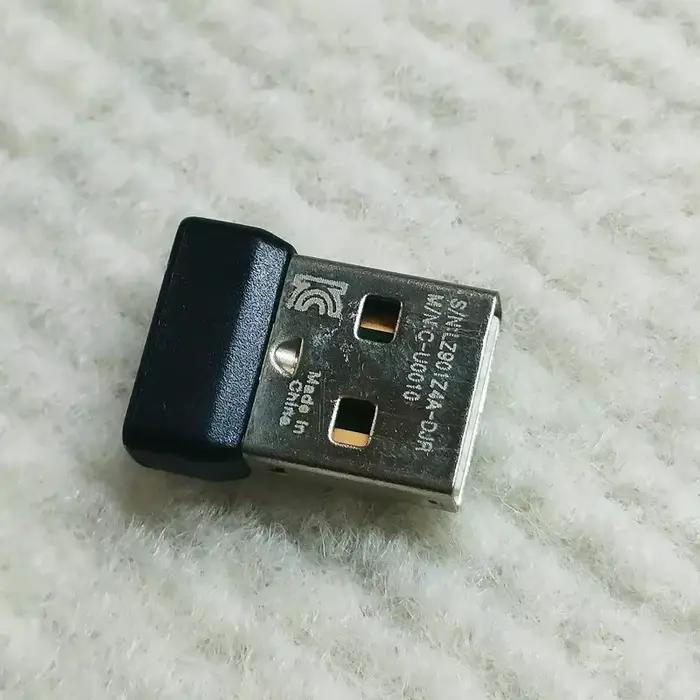Adaptateur récepteur dongle USB pour clavier et souris légers sans fil Logitech MK470