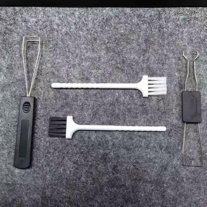 1 jeu d'outils pour enlever les capuchons de touches, 2 extracteurs de capuchons de touches en acier