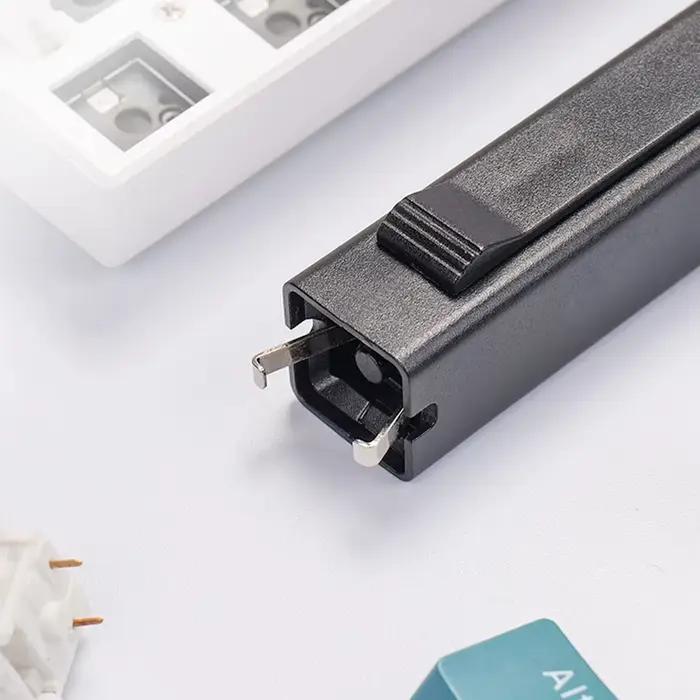Extracteur de capuchons de touches 2 en 1