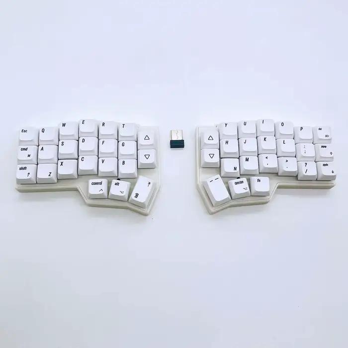 Corne V4 2.4g clavier divisé remplaçable à chaud 46 touches disposition ergonomique