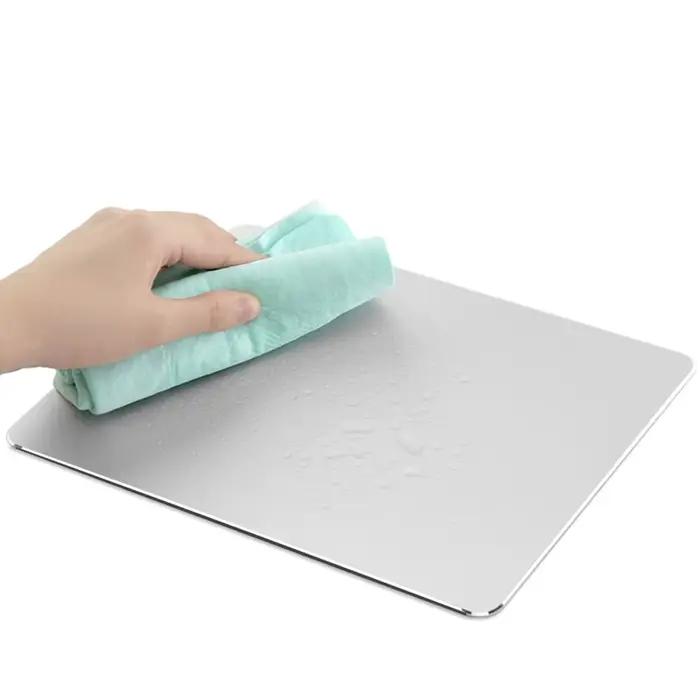 Tapis de souris en métal et aluminium