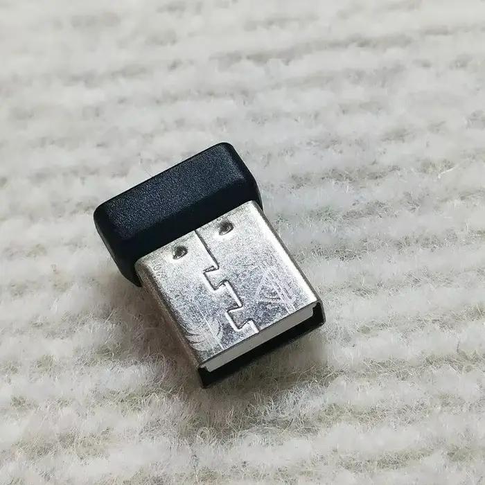 Adaptateur récepteur dongle USB pour clavier et souris légers sans fil Logitech MK470