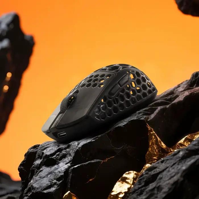 Darmoshark M5 souris de jeu en Fiber de carbone forgée à l'air sans fil 8K Macro