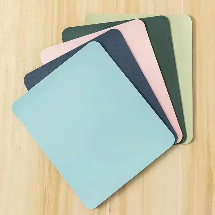 Petit tapis de souris en PU antidérapant