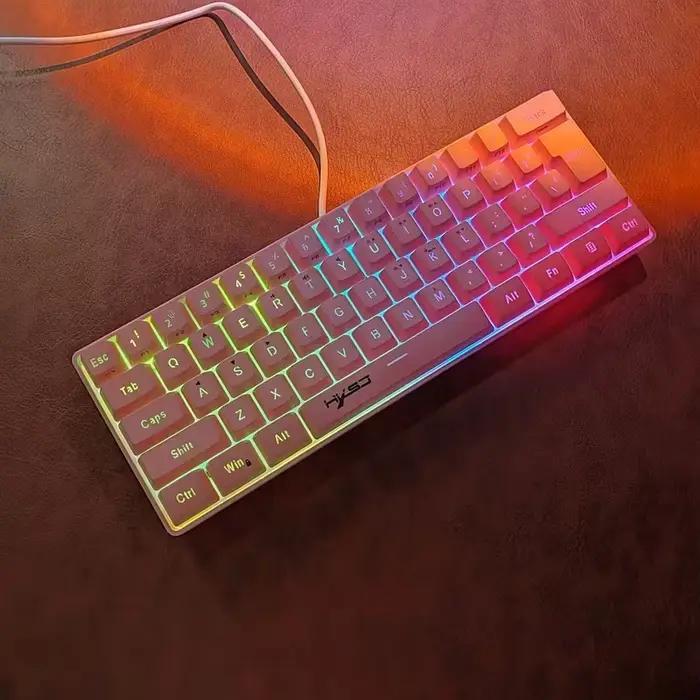 Clavier de jeu RVB rose 60% - Compact 61 touches