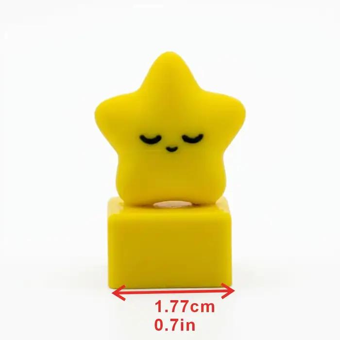 Clavier mécanique personnalisé avec touches étoiles jaunes