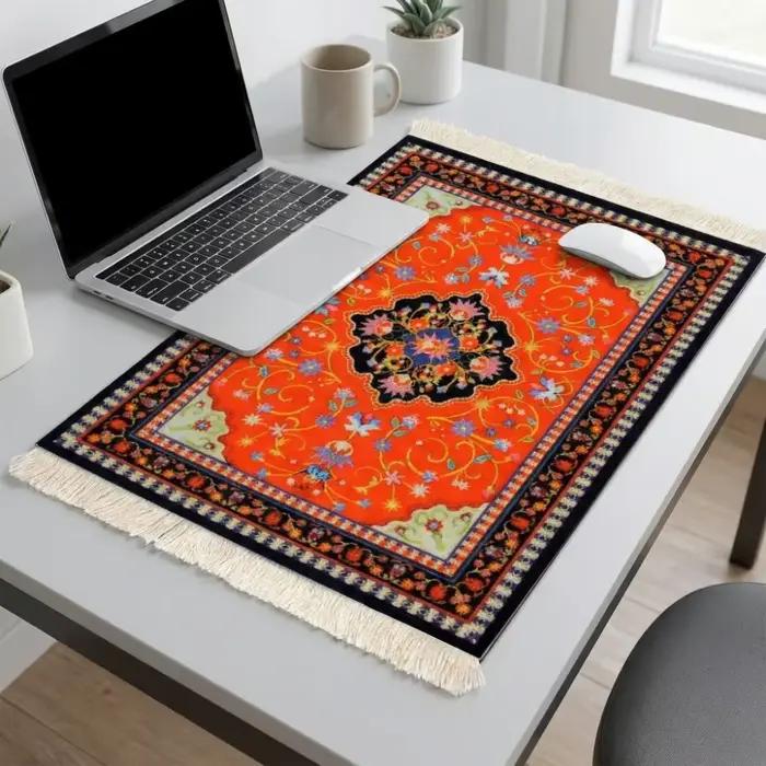 Tapis de souris multifonctionnel Bohemia Persian avec base en caoutchouc et pompon