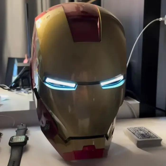Casque Iron Man Mk5 Mk7 Mk50 Mk17 portable avec télécommande vocale électrique, cadeau de collection pour adultes, idéal pour les fans et les jeux de rôle