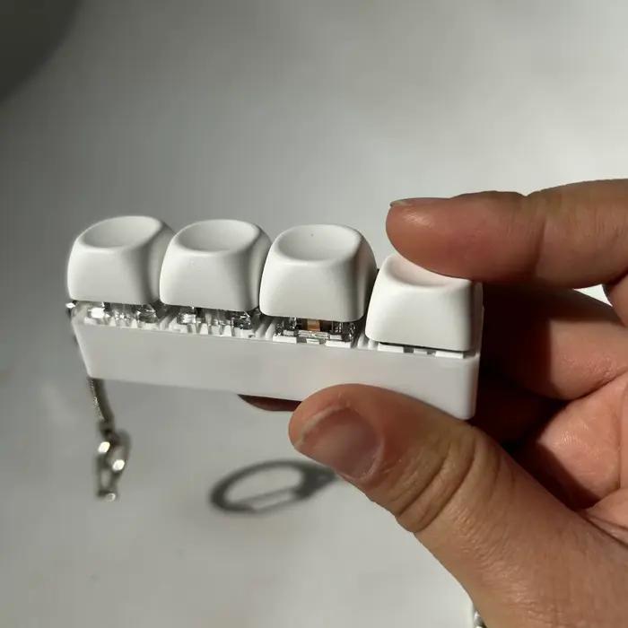 Testeur d'arbre de porte-clés de clavier à 4/9 boutons, jouet Fidget avec effets sonores, taille com