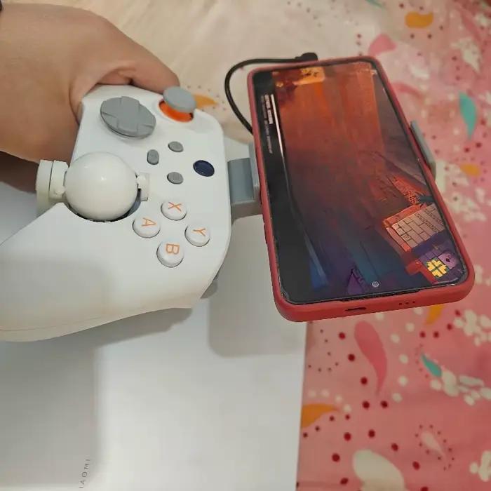 Manette de jeu avec trackball