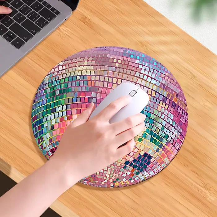 Tapis de souris rond en caoutchouc rose avec boule disco
