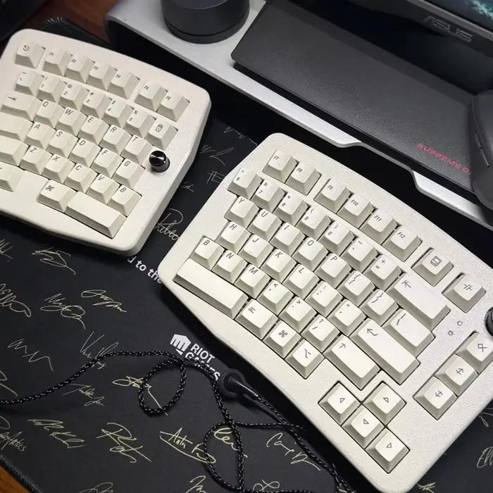 Balice80 Alice clavier fendu joint filaire ergonomie personnalisée échange à chaud