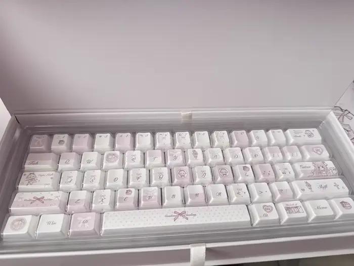 Keycaps Anime en PBT Personnalisées Design Original Pour Clavier Occasions Spéciales Toilettage Bureau Fille Garçon Cadeau