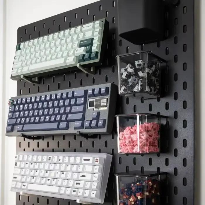 Cintre mural Keebox étui pour clavier mécanique crochet d'impression 3D clavier IKEA Skadis panneau perforé mur daffichage occaions speciales装饰性与功能性兼备的键盘壁挂架,适用于IKEA Skadis键盘以及其他机械键盘。