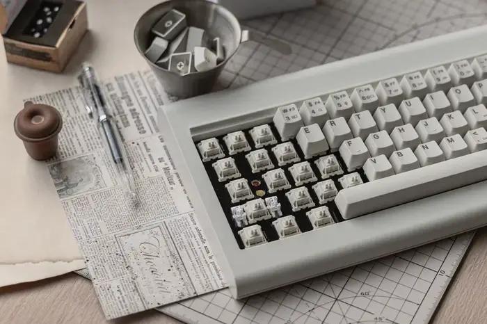 Kataaa modèle VI rétro Tri Mode clavier mécanique HMX commutateurs personnalisés 2.4g