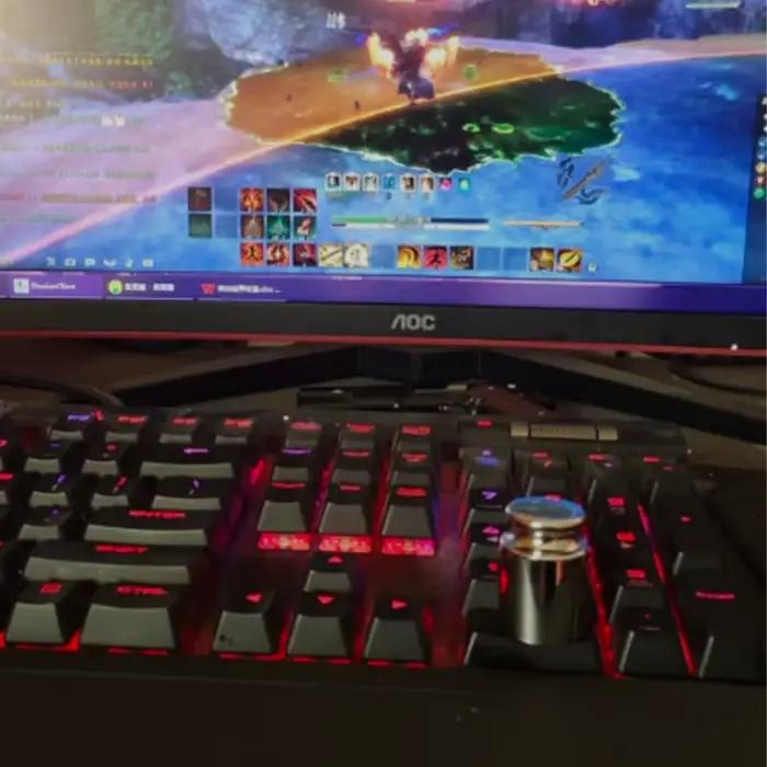 Dispositif de pression automatique pour clavier