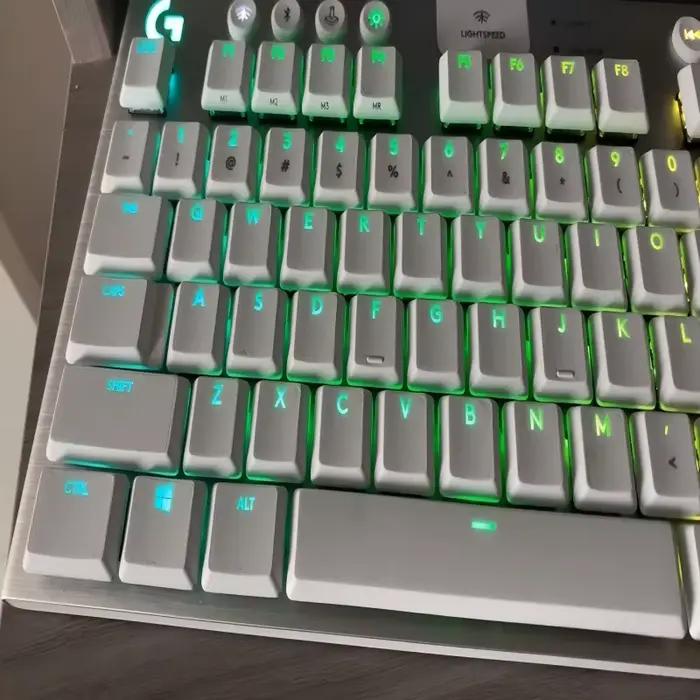 Autocollants de clavier semi-translucides mats transparents