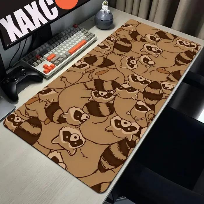Tapis de souris en forme de raton laveur marron