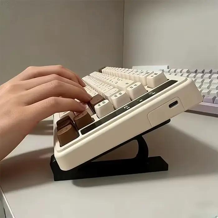 Supports ergonomiques pour clavier antidérapants multicolores pour bureau et configuration de jeux améliorant l'ergonomie et la productivité pour amateurs de jeux et travailleurs à domicile