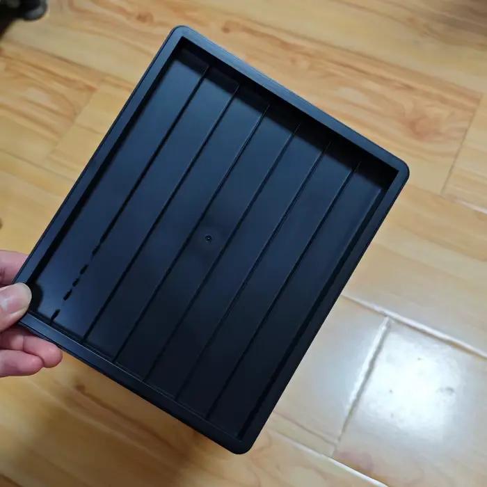 Boîte de rangement pour touches de clavier noir et blanc