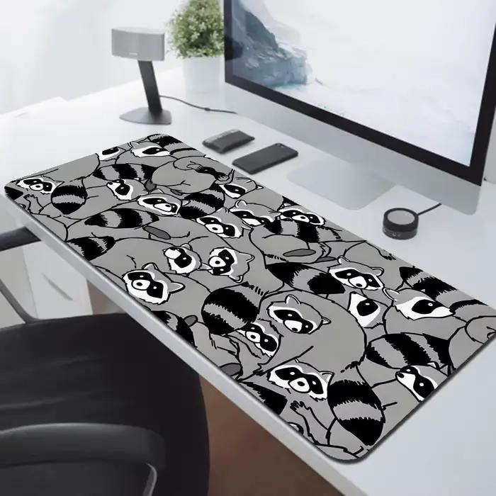 Tapis de souris en forme de raton laveur marron
