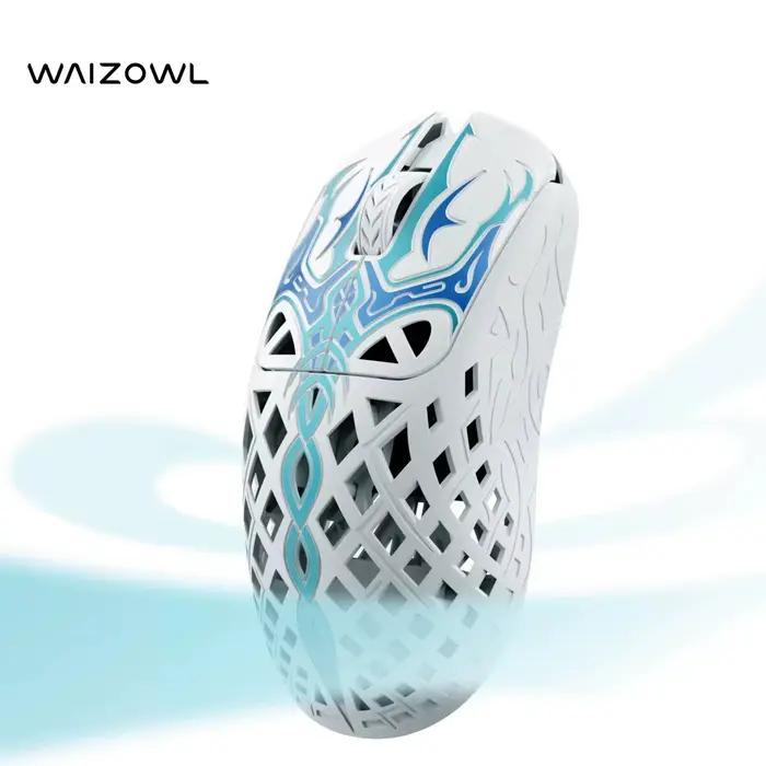 Souris de jeu sans fil Waizowl Triaina 49g en alliage de magnésium et fibre de verre