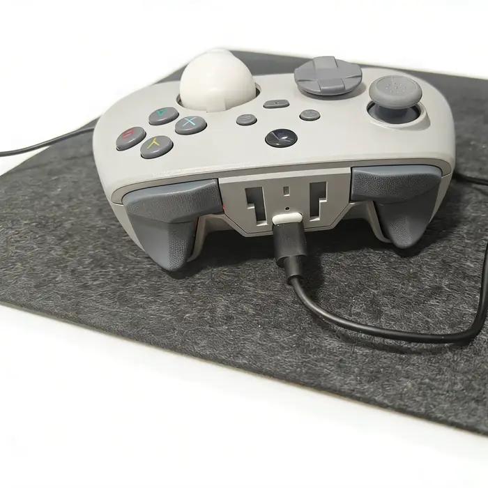 Manette de jeu avec trackball